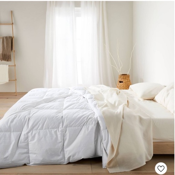 casaluna midweight down alternative comforter